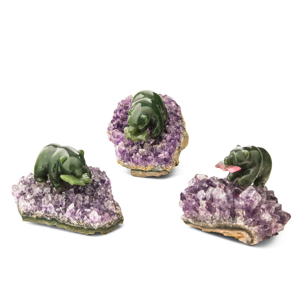 FIGURINE JADE BEAR ON AMETHYST 1.5"